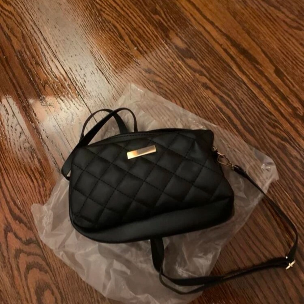 Purse - Picture 2 of 3